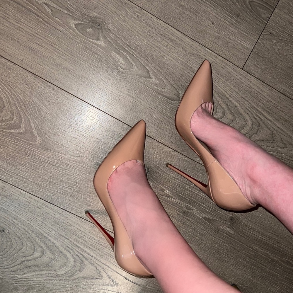 So Kate Christian Louboutin beige - Picture 5 of 11